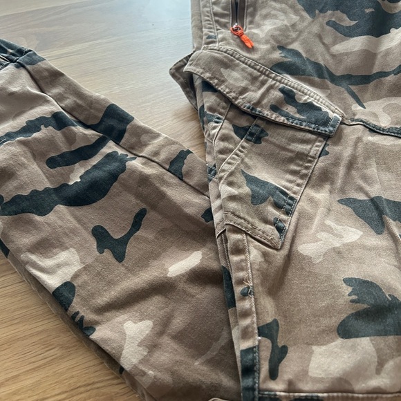 Camo Bootleg Jeans - Picture 3 of 6